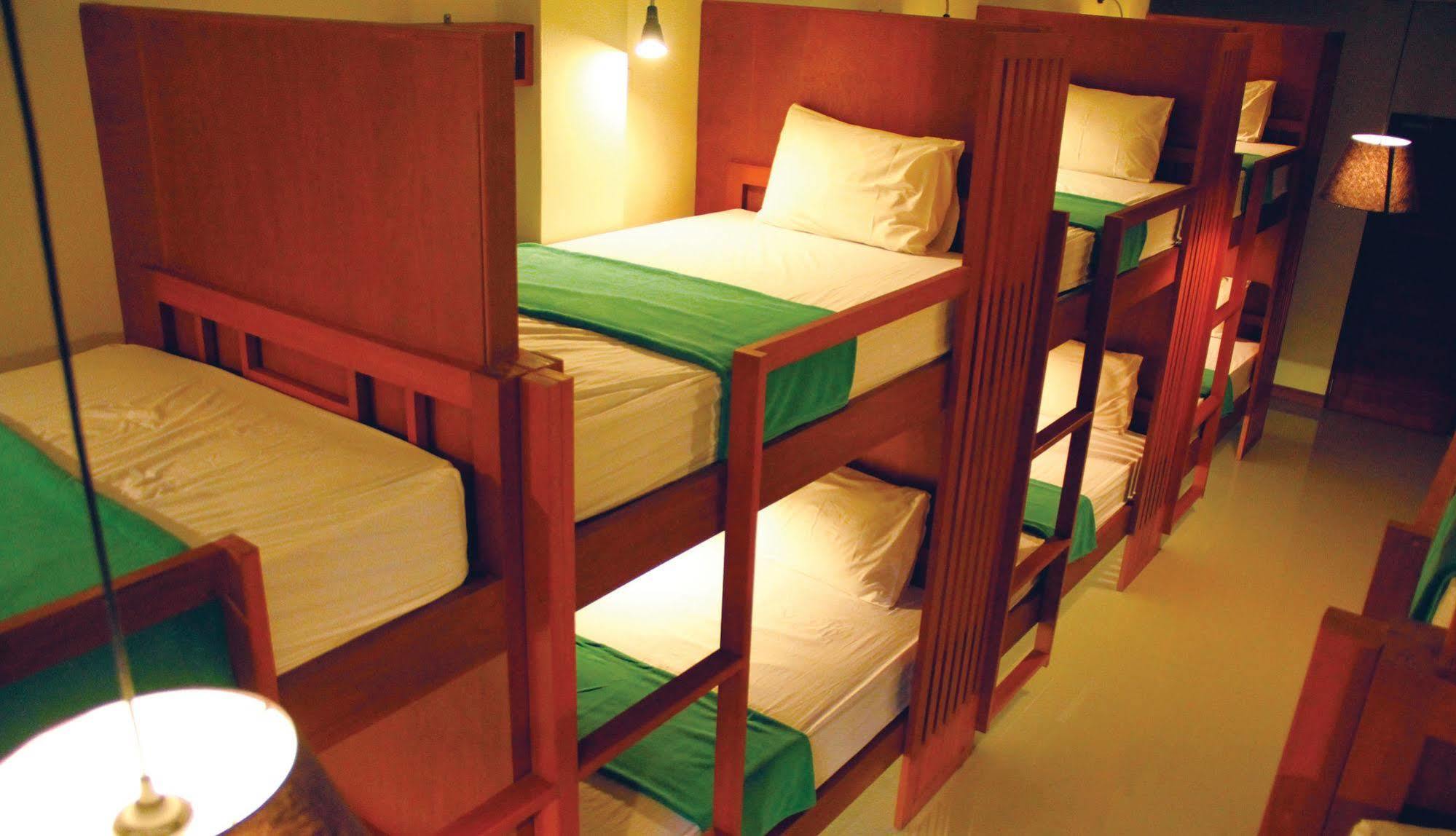 Phangan Pearl Hostel Хаад Рин Экстерьер фото
