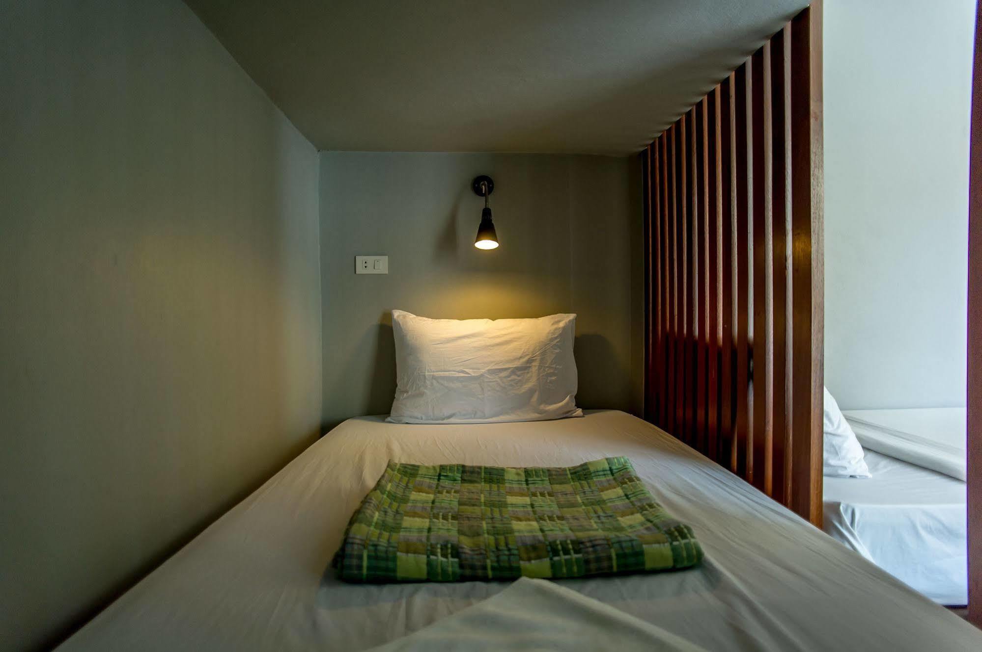 Phangan Pearl Hostel Хаад Рин Экстерьер фото